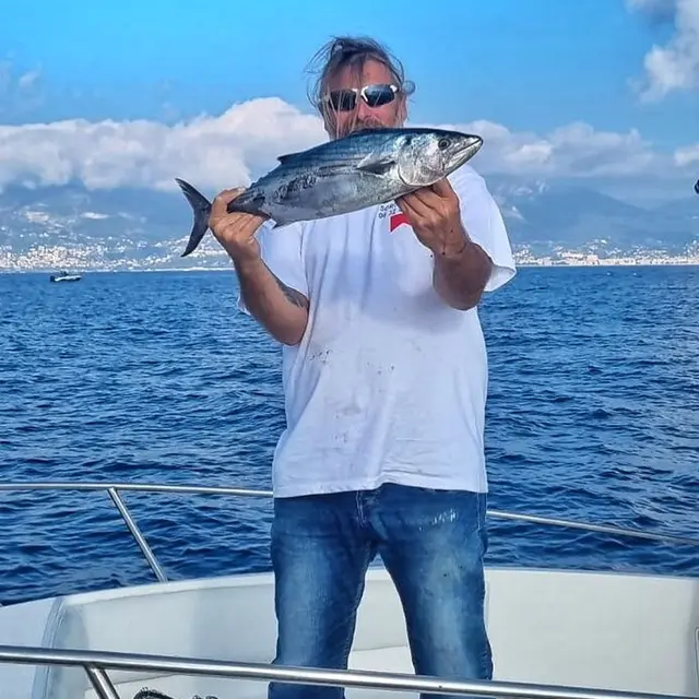 AM fishing