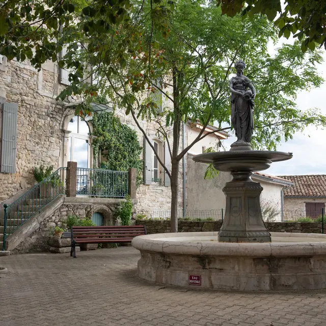 La fontaine dite du griffe_Brignon