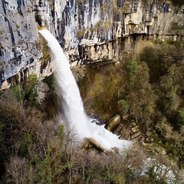 Itinérance l'Ain à Vélo - Le Bugey, paradis des chasseurs de cols (3 jours)_Belley-1