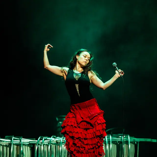 Rocío Molina - Calentamiento_Cannes