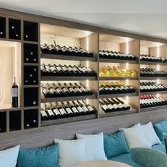 WINE KNOT