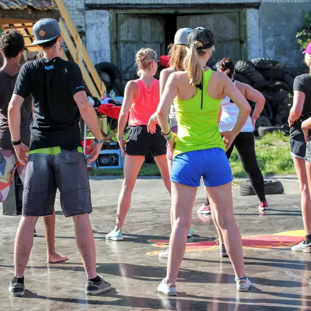 Danse en ligne  Débutants confirmés_Garde-Colombe