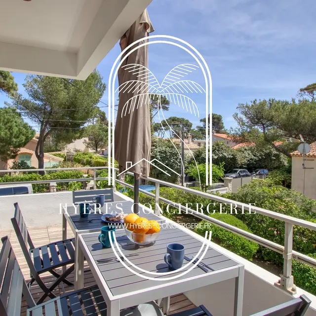Le balcon
