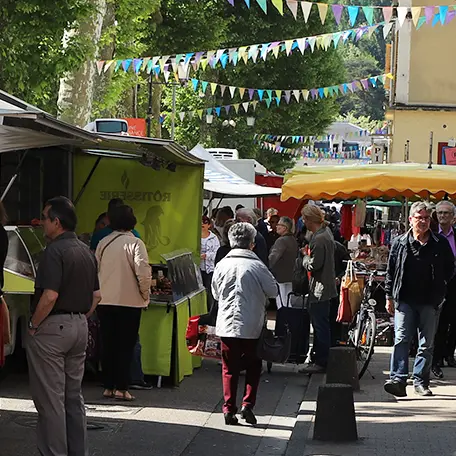 marchés de cusset