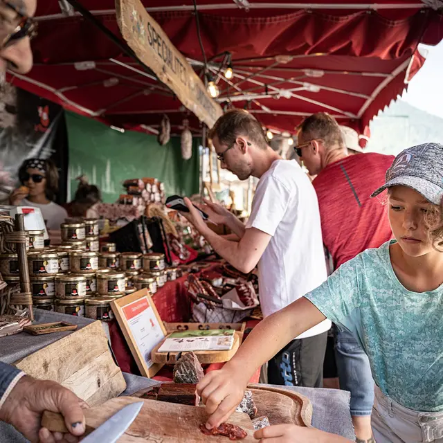 Marché de Faverges-Seythenex
