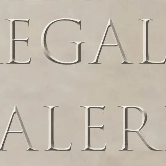 Enseigne de la Galerie Regala crée par Christian Lacroix