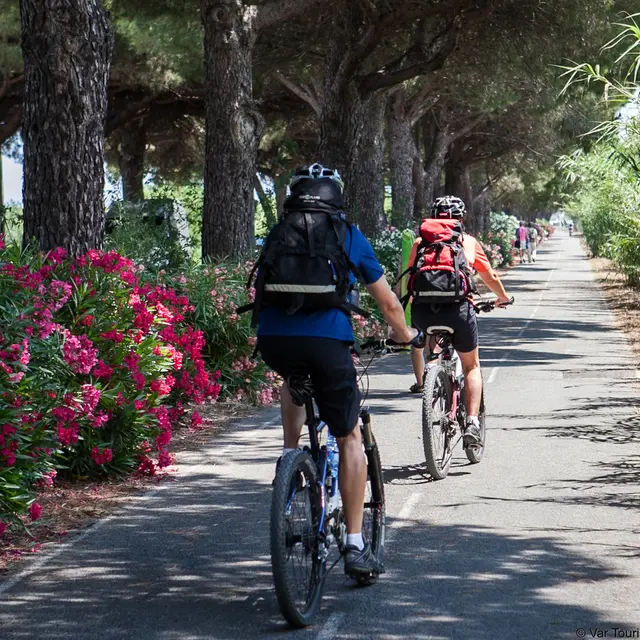 Parcours cyclable du littoral à Fréjus