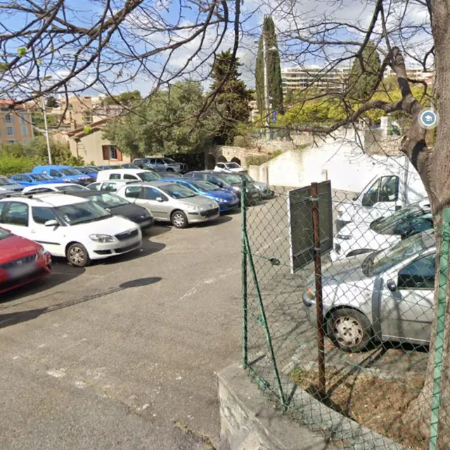 Parking du Tivoli