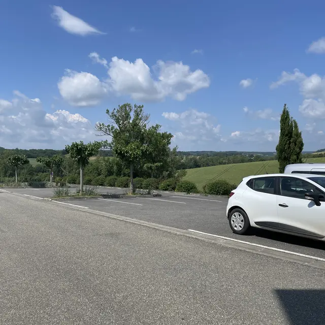 Parking Labarthe_Labarthe