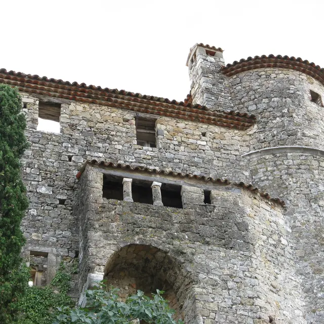 CHATEAU MEDIEVAL