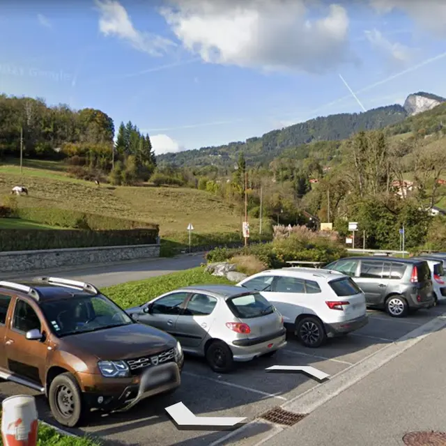 Parking Route d'ivoray