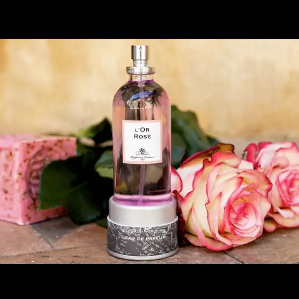 Parfumeur L'eau de Cassis