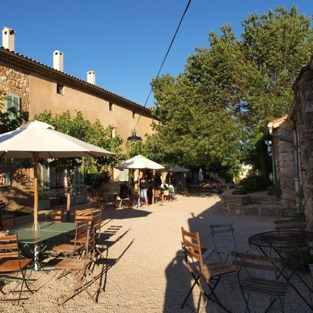 Les Terres de Saint Hilaire - Gîte Ciste - Ollières