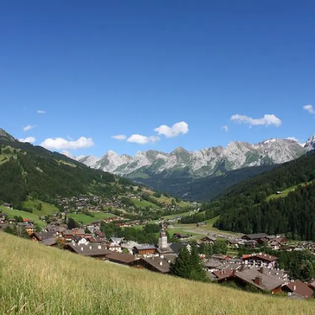 grand-bornand_village_ete