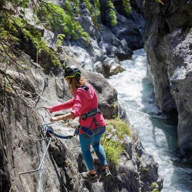 Via ferrata de Fort Queyras_Château-Ville-Vieille
