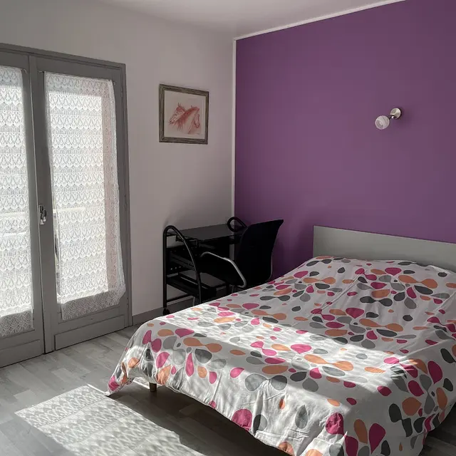 RESIDENCE