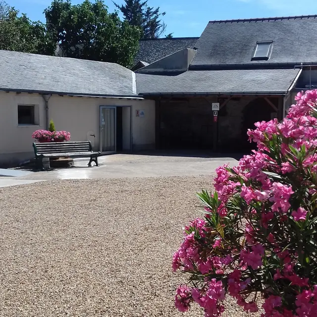 Domaine de la Bourrelière - Accueil cave