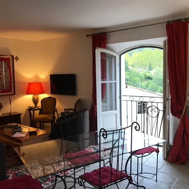 Appartement Hermès. Les Arcades