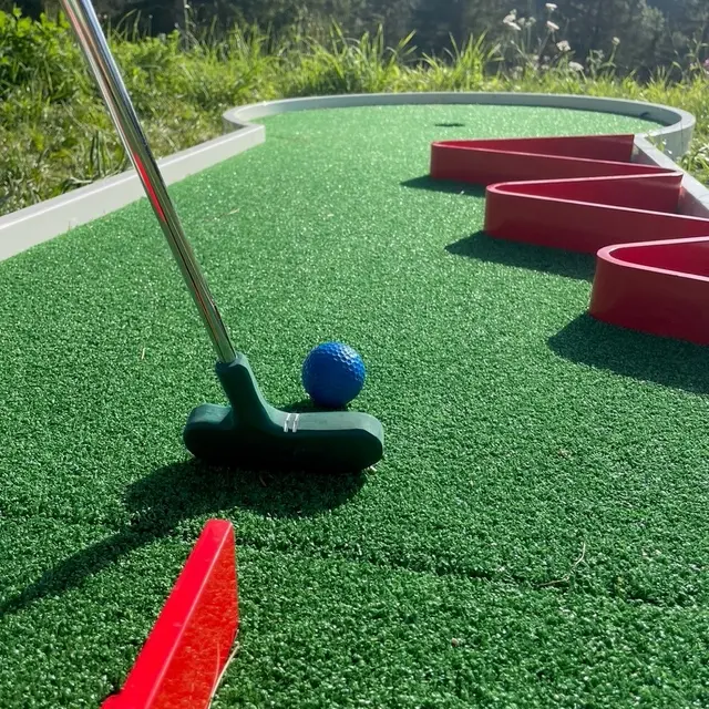Mini golf