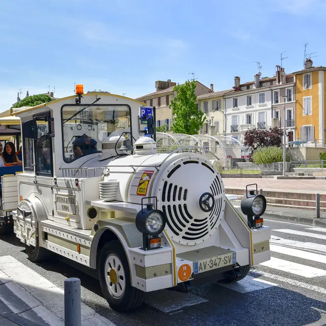 Le petit train touristique d'Aubagne_Aubagne