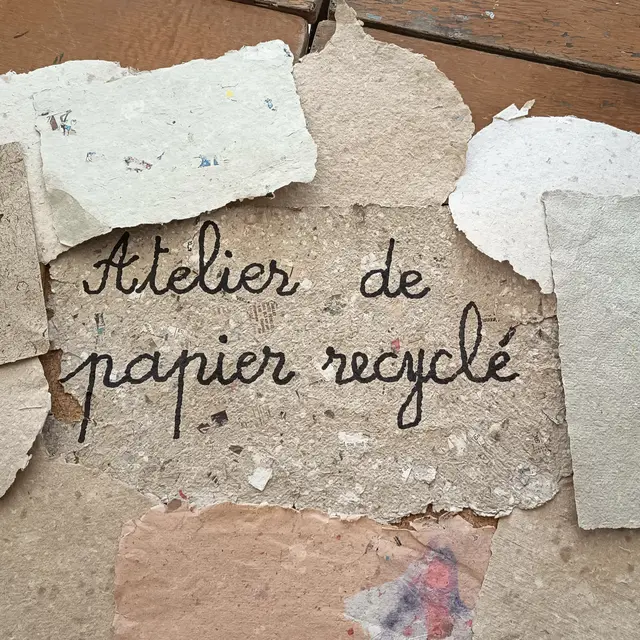 Atelier papier recylclé_Saint-Michel-de-Chaillol