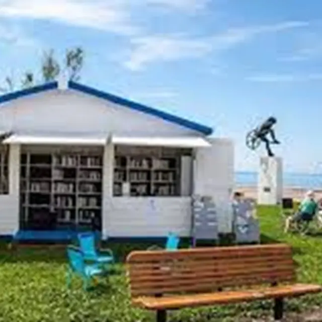 bibliothèque à la plage