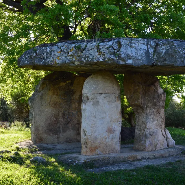 Dolmen de la Pierre de la Fée