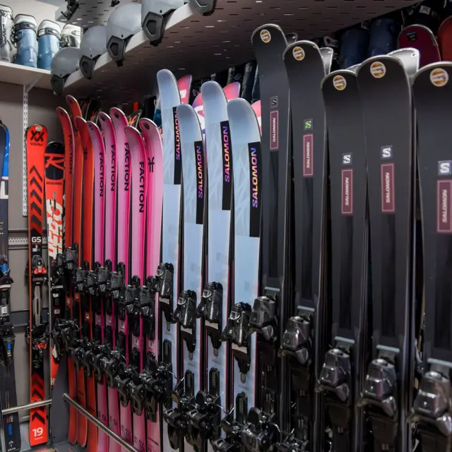 Ekosport Rent Ski Service_Isola 2000