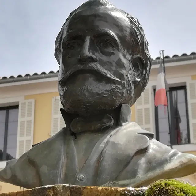 Buste de Victor Leydet