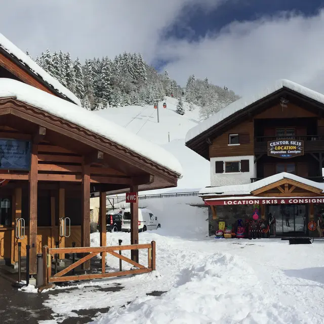 Centor skis au Grand-Bornand