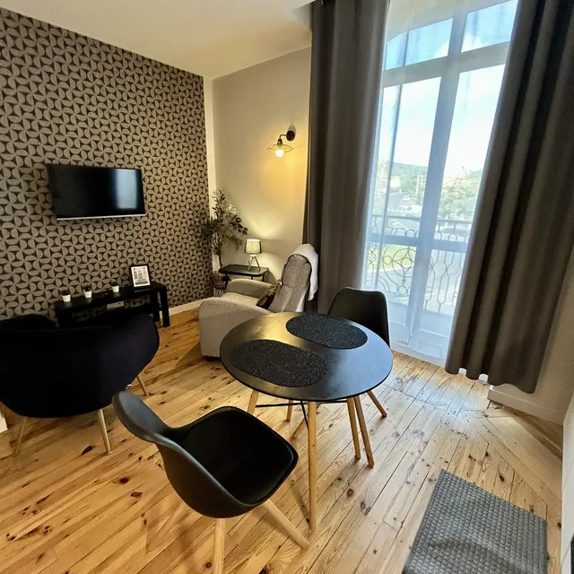 salon puy de lassolas 102 2.jpg