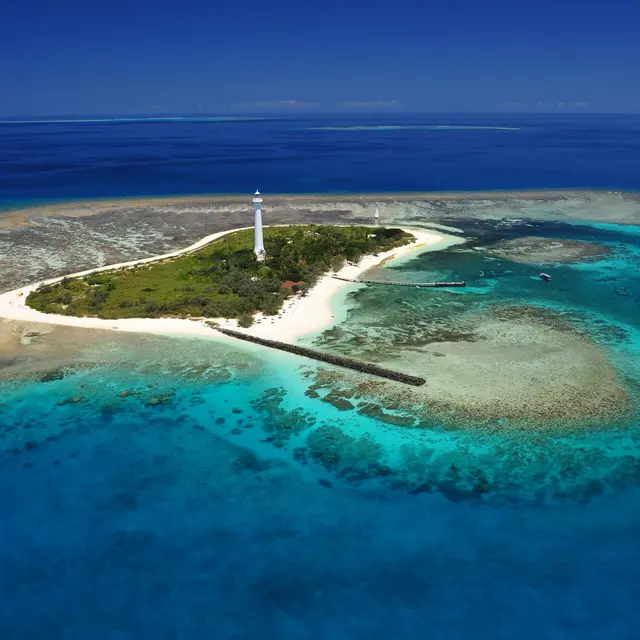 Journée à l'îlot Amédée - Nouméa Islands Tours_Nouméa