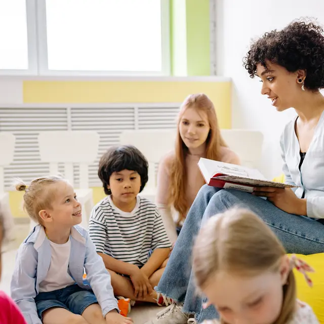 Lecture de contes - Les Vacances aux halles du centre_Cluses