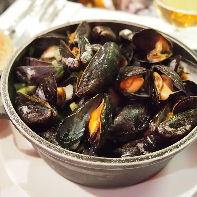 Repas moules - frites à l'Oasis_Rosans