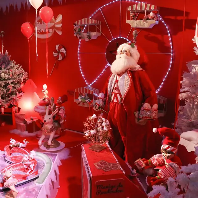 Exposition « Père Noël aux pays des friandises » (Une création artistique de Noël by Rose Basilic)_Saint-Tropez