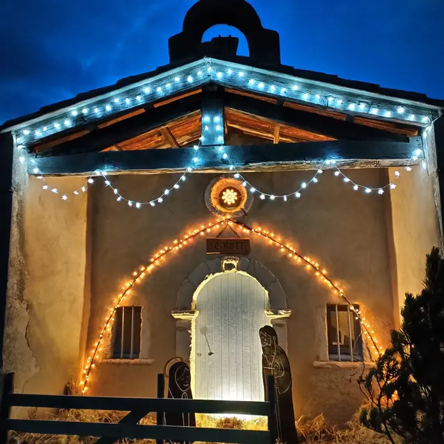 Crèche de Noel à la chapelle Saint Roch de Saint-Trinit_Saint-Trinit