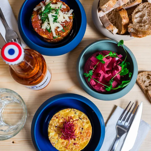 Houmous de betteraves et Tartares