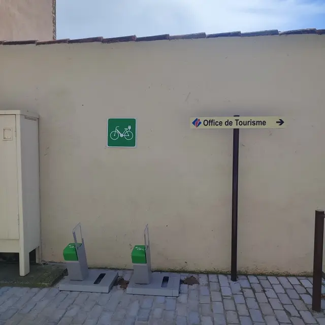 Bornes de recharge VAE_Cotignac