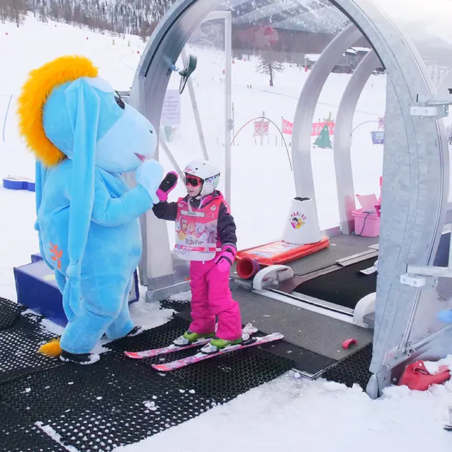 Rencontre avec Sweety © Office de Tourisme de Montgenèvre