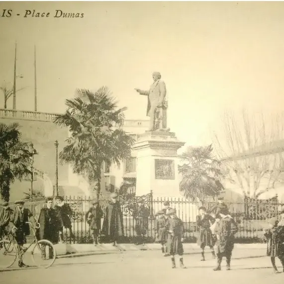 Statue Jean Baptiste Dumas-2