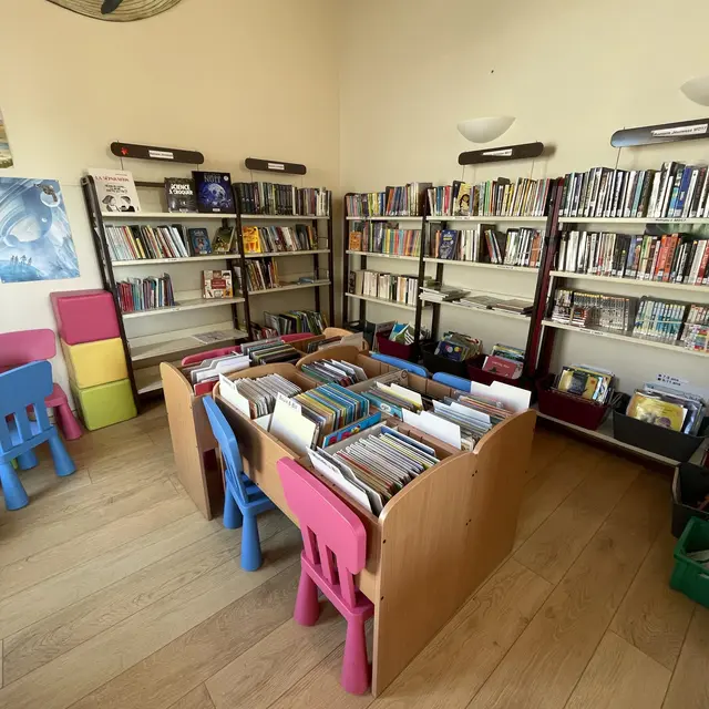 Coin enfant bibliothèque