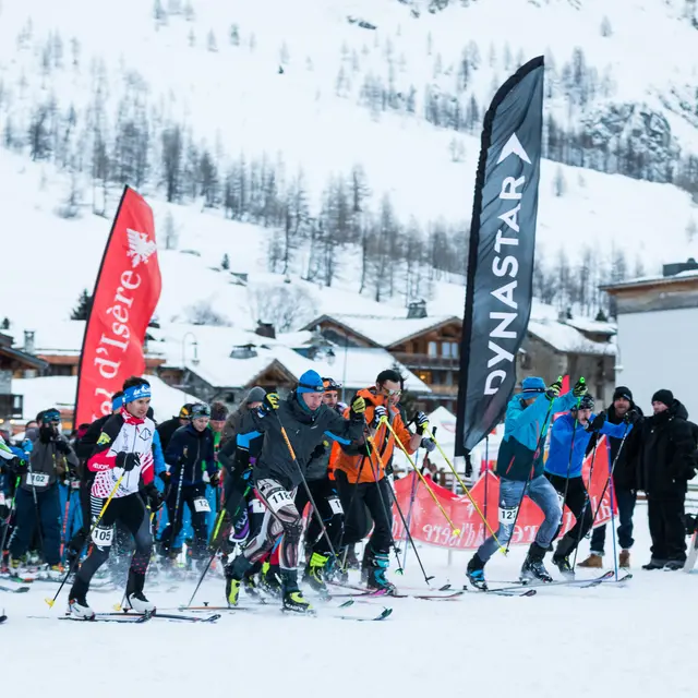 Course de ski de randonnée nocturne Avaline Trax à Val d'Isère