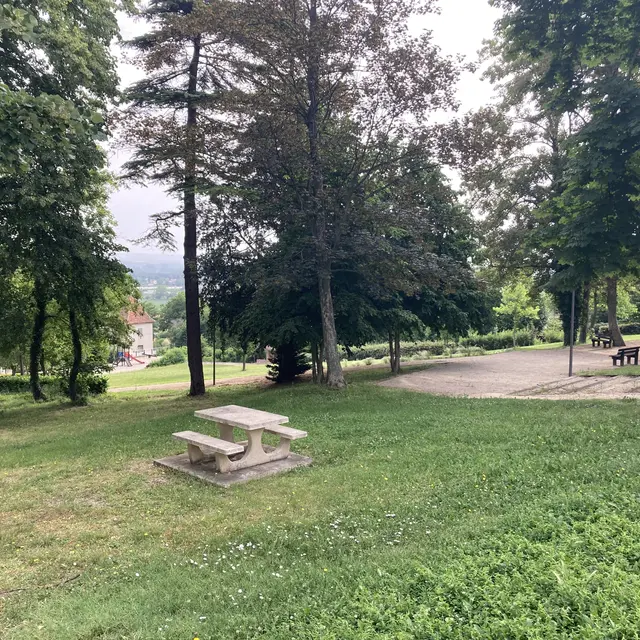 Parc du 6 juin 1009 Moras en Valloire