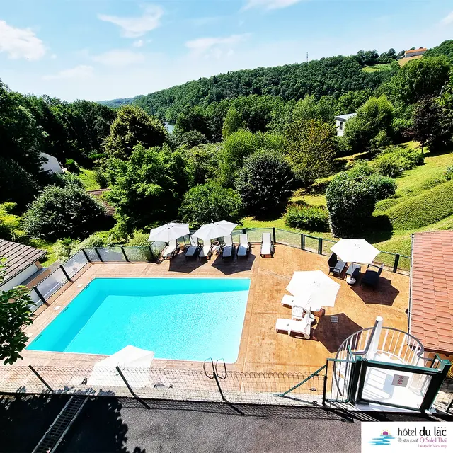Hôtel du Lac piscine