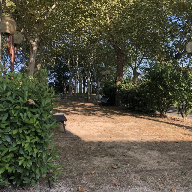 Parking place Auguste Quercy_Lafrançaise