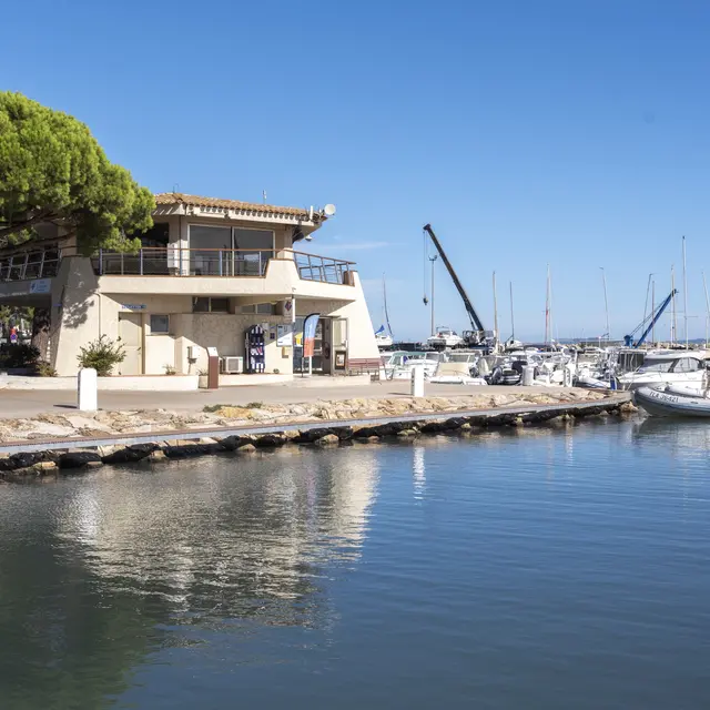 Bureau d'information touristique de Carqueiranne_Carqueiranne