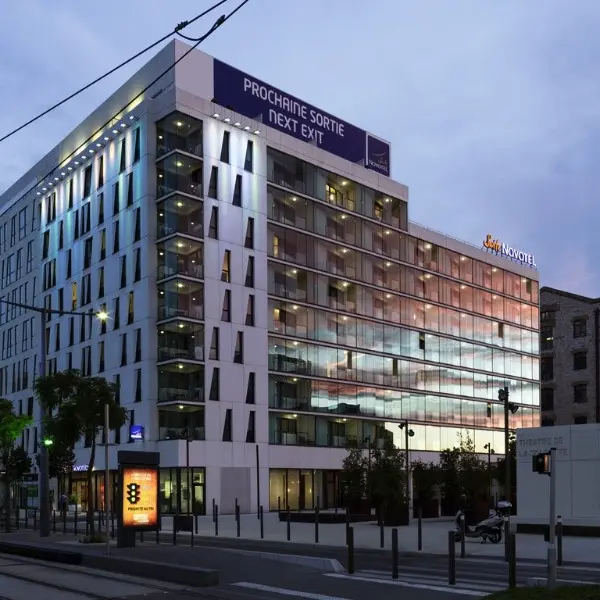 Novotel Suites Marseille Centre Euromed .jpg