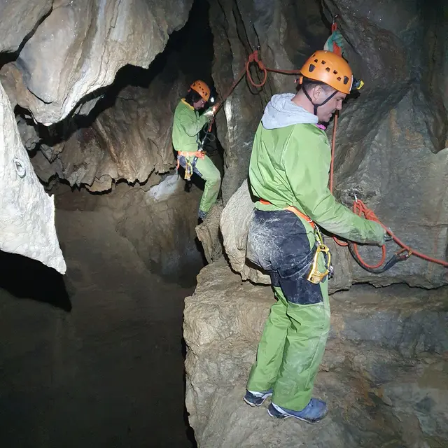 Grotte de la Résurrection dans les gorges d'Agnielles