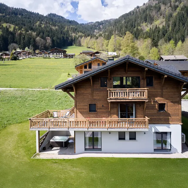 Lodge Skadi_Essert-Romand