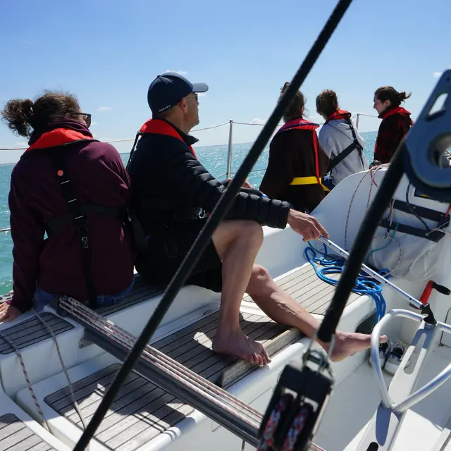 Au près au rappel - École de croisière
